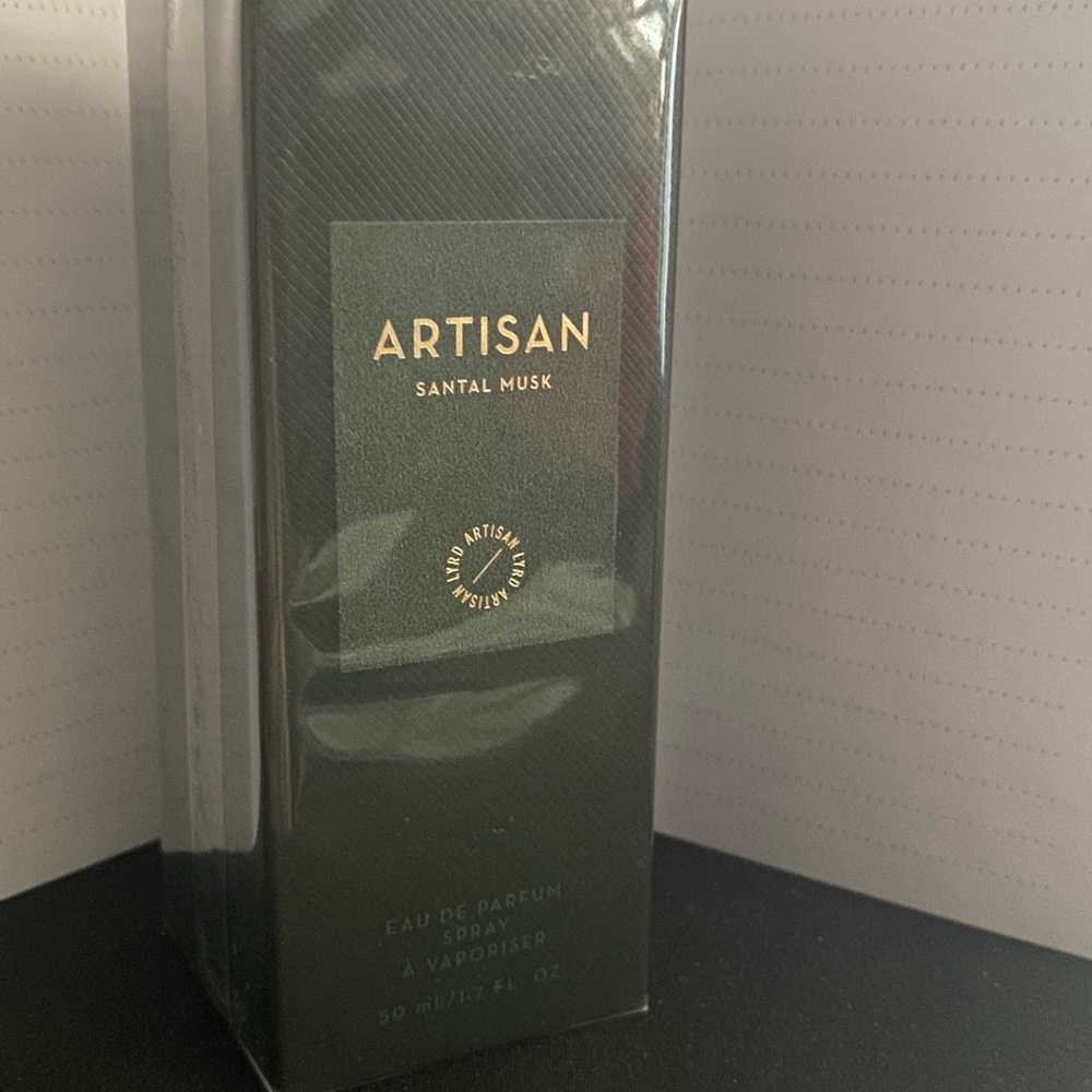 Avon Artisan santal musk perfume 1.7oz
